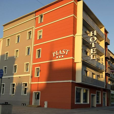 Hotel Piast Nysa Exteriér fotografie