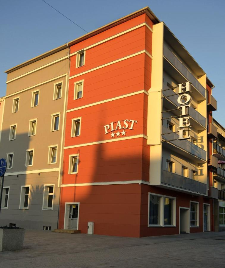 Hotel Piast Nysa Exteriér fotografie